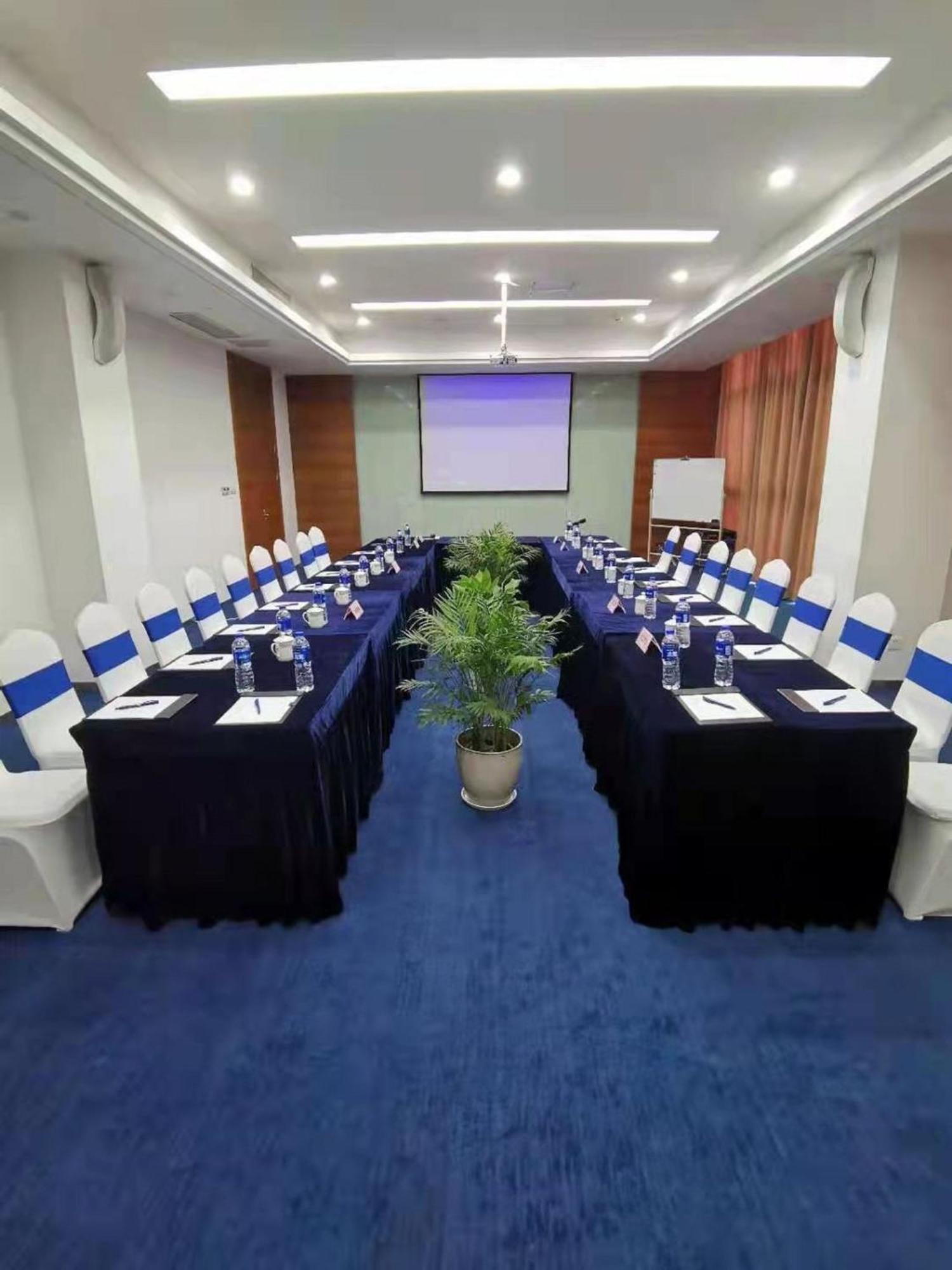 Holiday Inn Express Suzhou Changjiang By Ihg Екстериор снимка